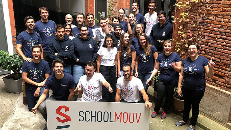 school mouv team